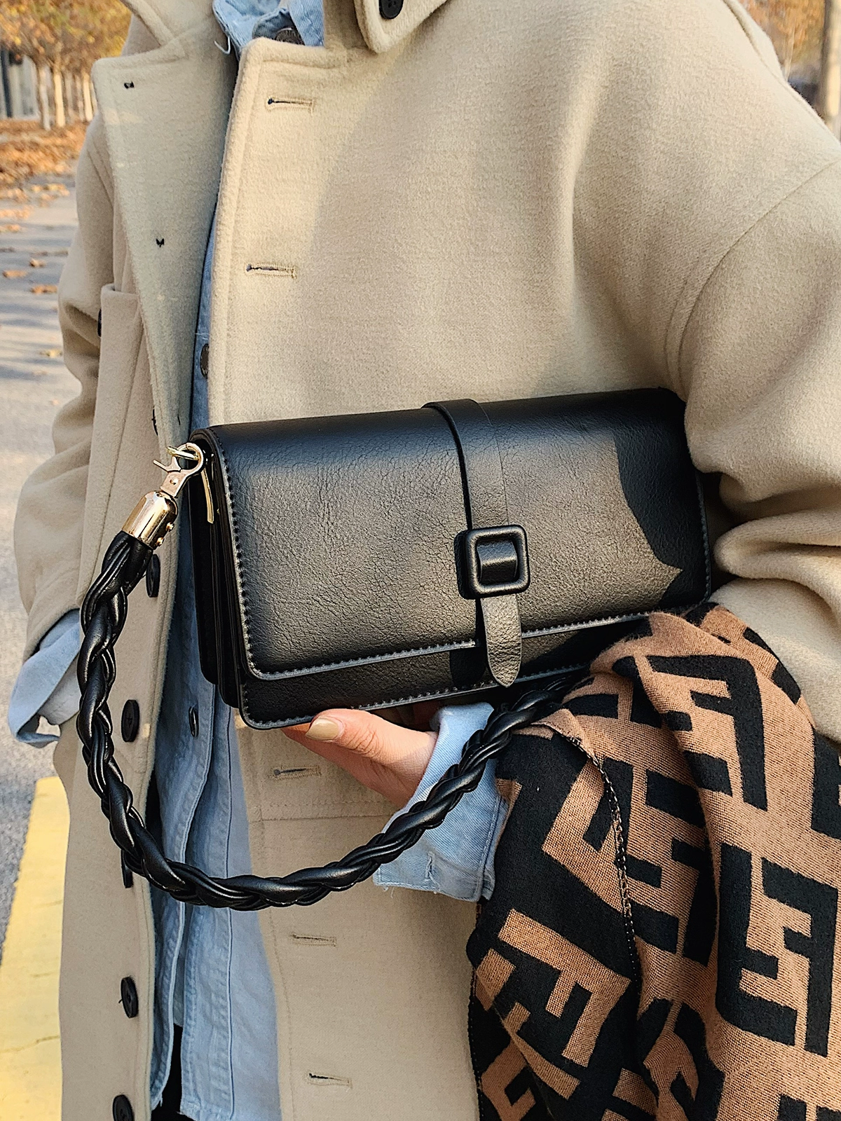 Single shoulder fashion small square bag