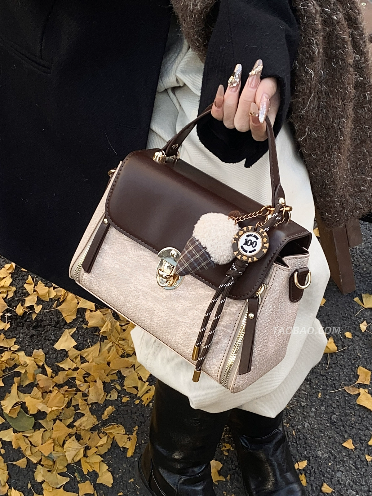 Super hot handheld small square bags - Image 4