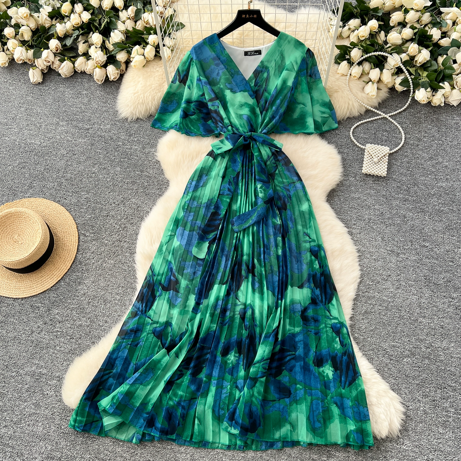 V-neck trumpet sleeves slimming temperament printed chiffon dress