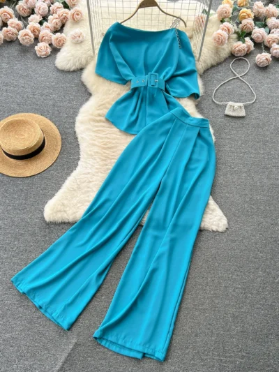 Light and mature style royal sister suit