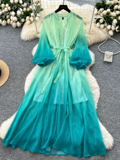 Gradient mesh long skirt with suspenders