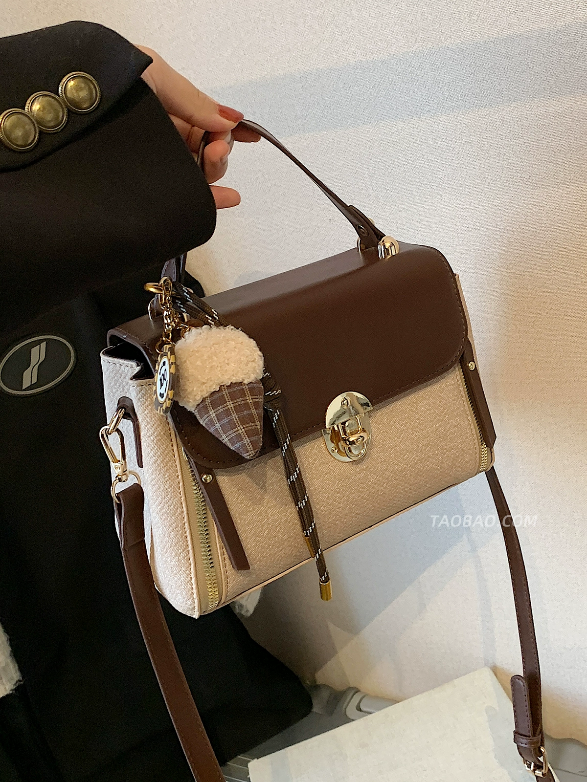 Super hot handheld small square bags - Image 3