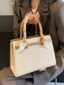 High-end niche crocodile pattern bag
