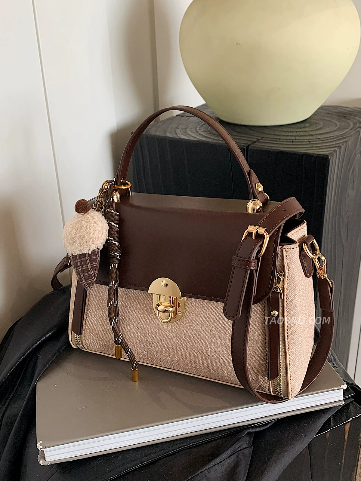 Super hot handheld small square bags - Image 2