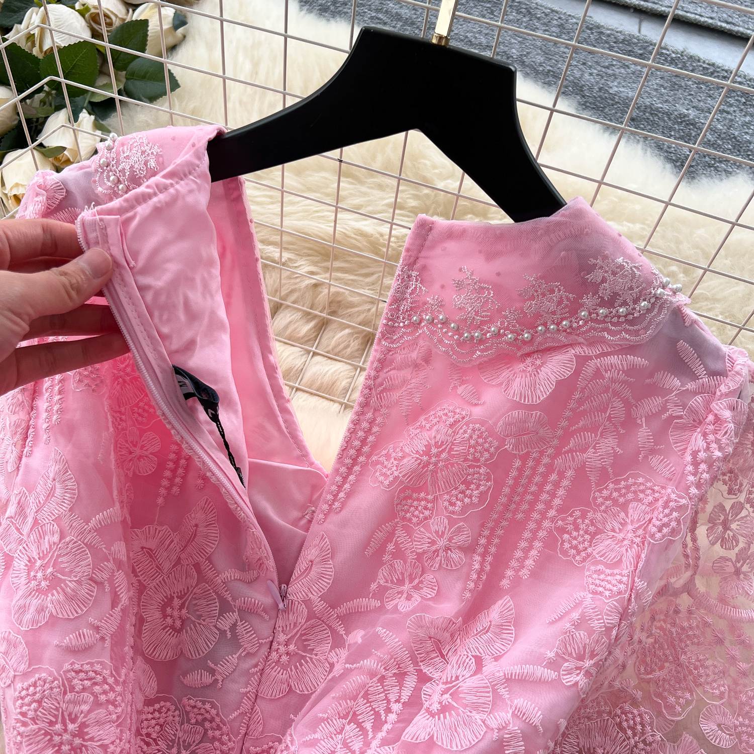 Short-sleeved waist embroidered dress - Image 6