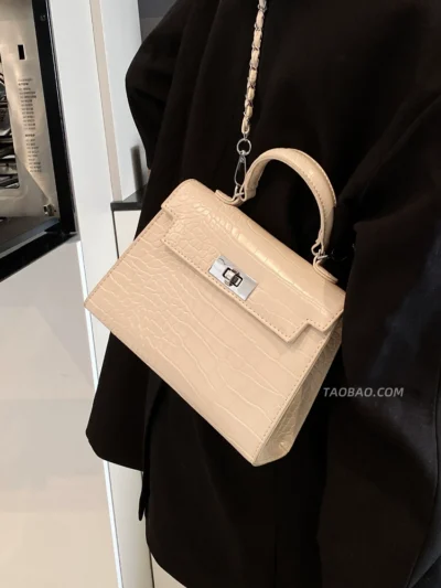 Versatile chain crossbody bag handheld Kelly bag