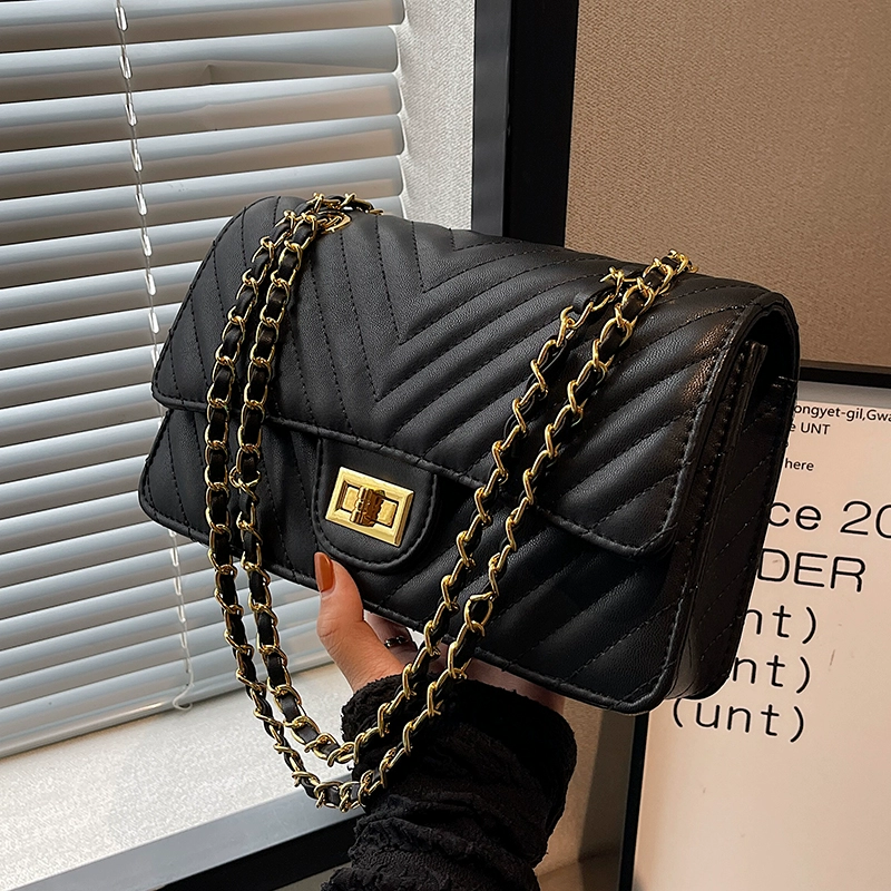 Diamond embroidery small bag