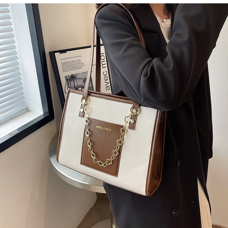 High-end women's handbag - Image 12