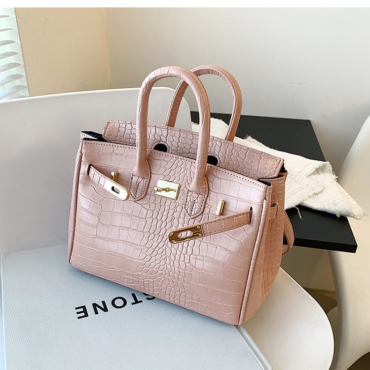 Large capacity women's handbag - Image 4