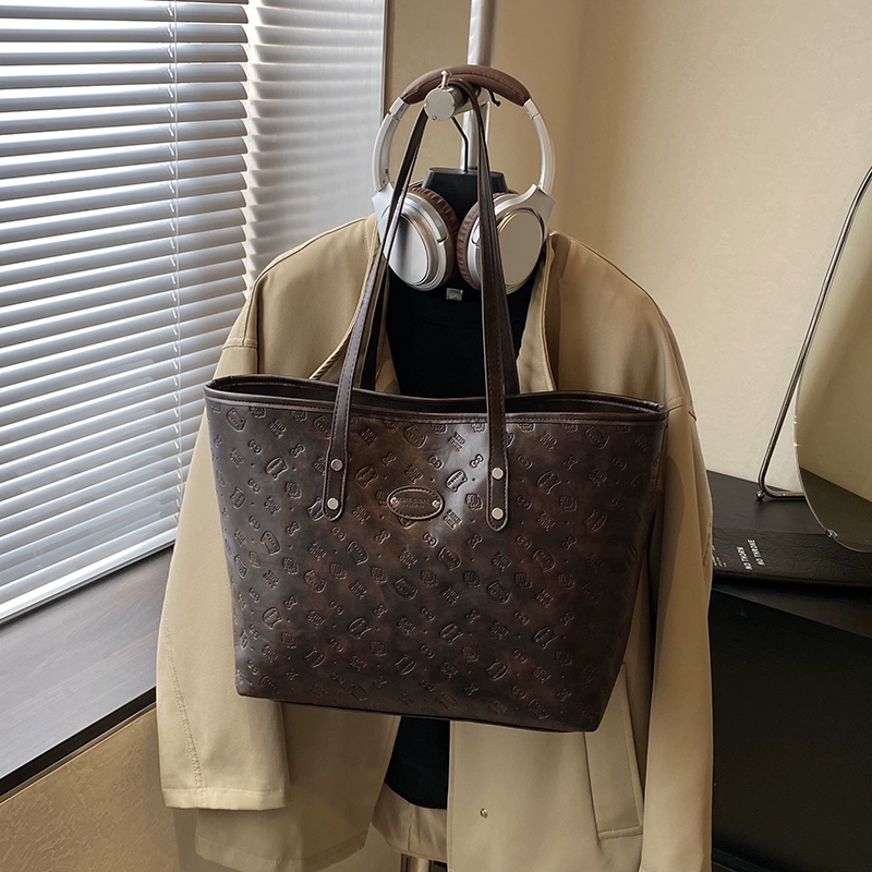 High-end retro embossed women's bag - Image 4