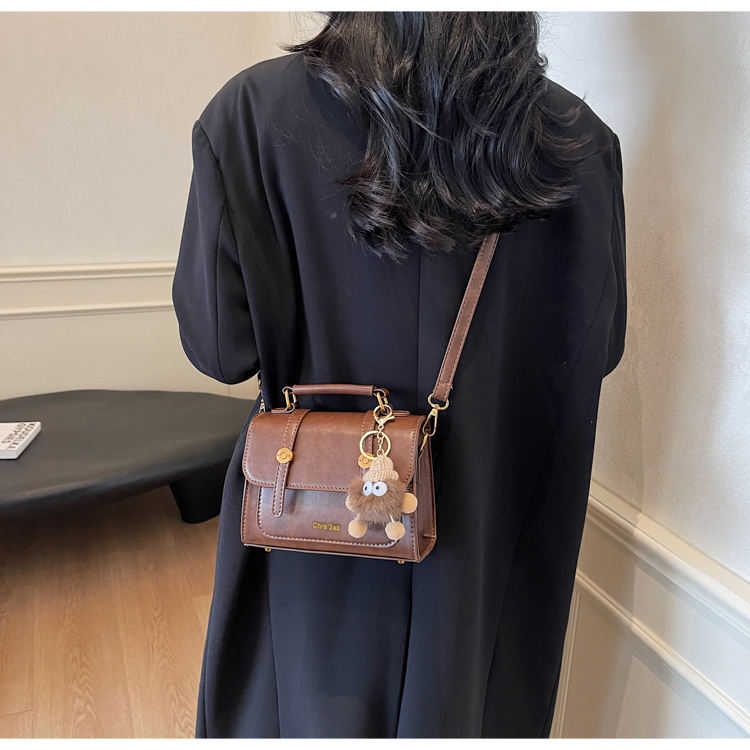 High-end retro women's handbag - Image 5