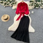 High-waisted slim-fitting hip-hugging fishtail skirt