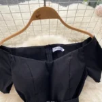 Contrasting one-shoulder dress - Image 8