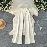 High-waisted two-button jeans - Image 3